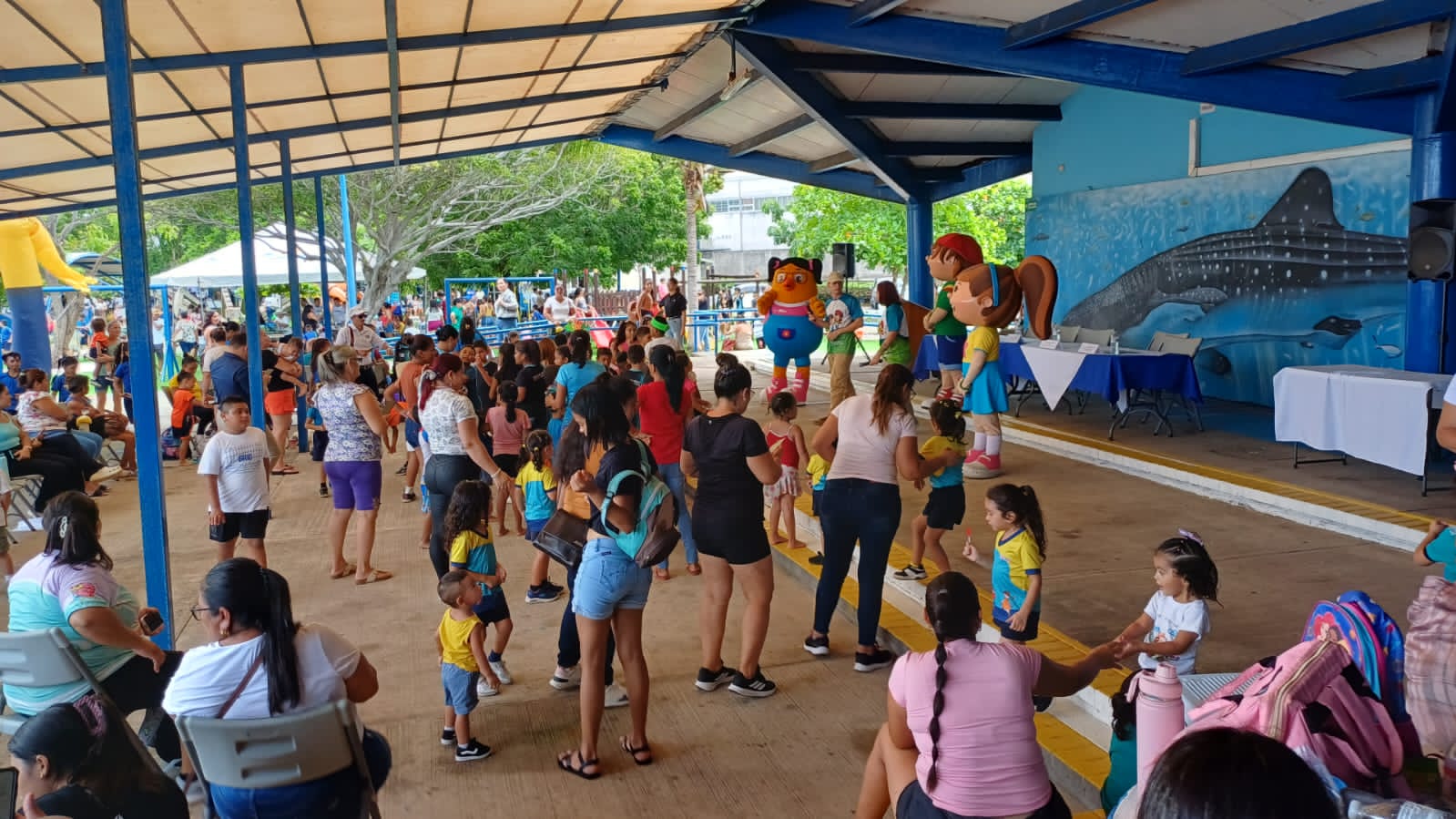 Celebración del Día Mundial de los Océanos en el Parque Marino del Pacífico: Un compromiso conjunto por la sostenibilidad